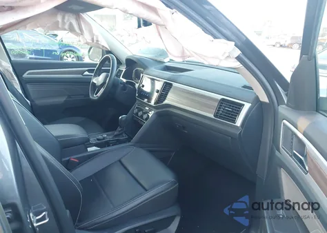 2022 Volkswagen Atlas 2.0T Sel from USA, damaged, VIN 1V2BP2CA0NC524970